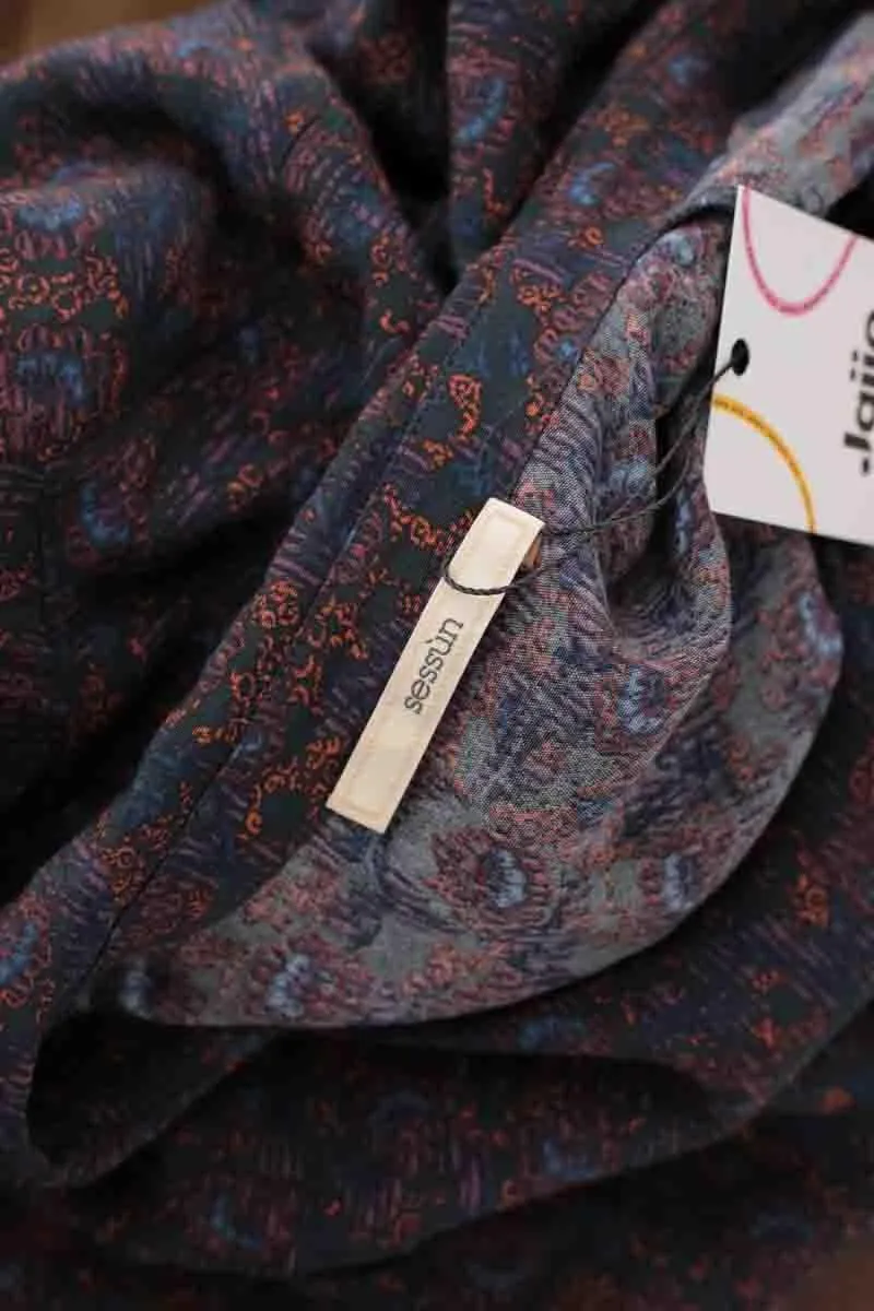 Chemise Sessun violet. Matière principale viscose. Taille 34.