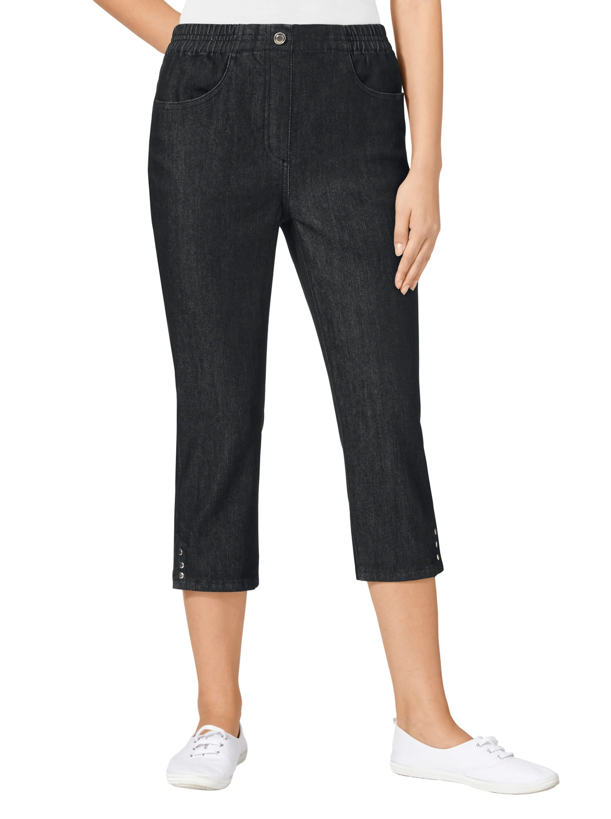Denim Capri Pants with Decorative Rivets