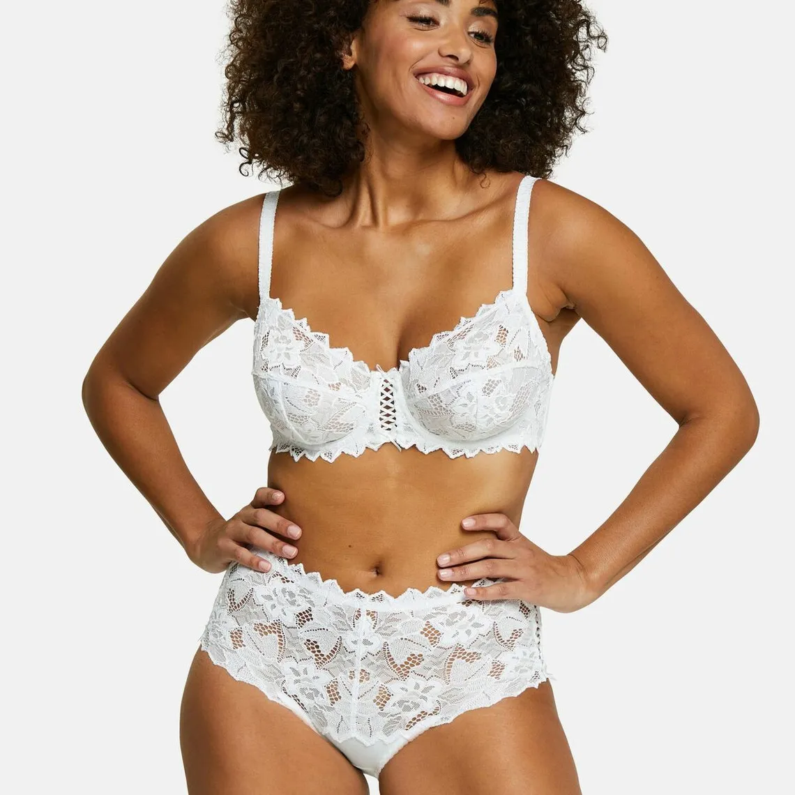 White Lace Panties | 3 Suisses