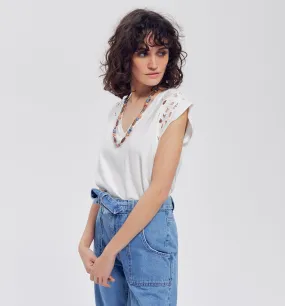 Ecru embroidered English lace T-shirt - Women's fashion