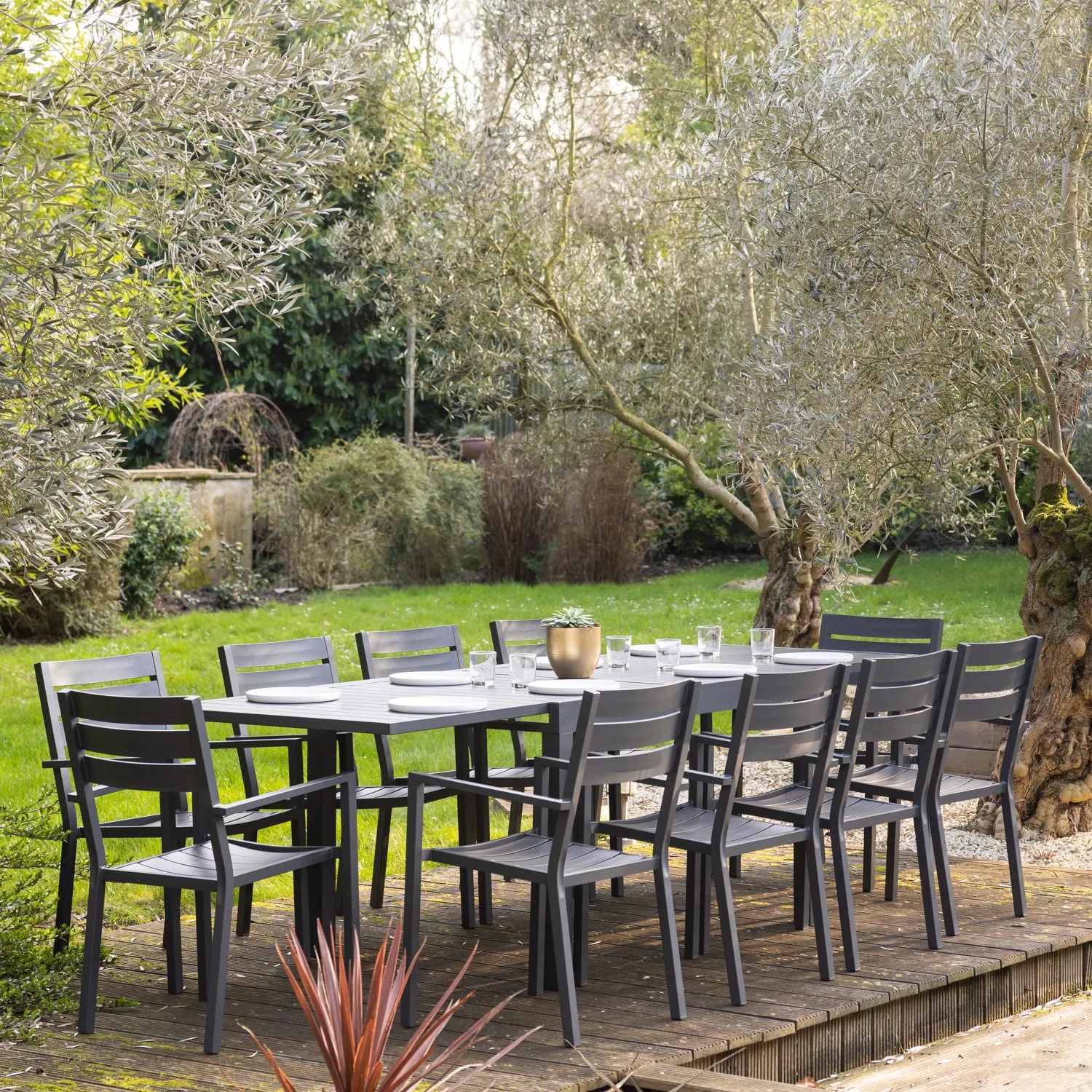 Salon de jardin extensible 10 places de 180/300cm aluminium anthracite 